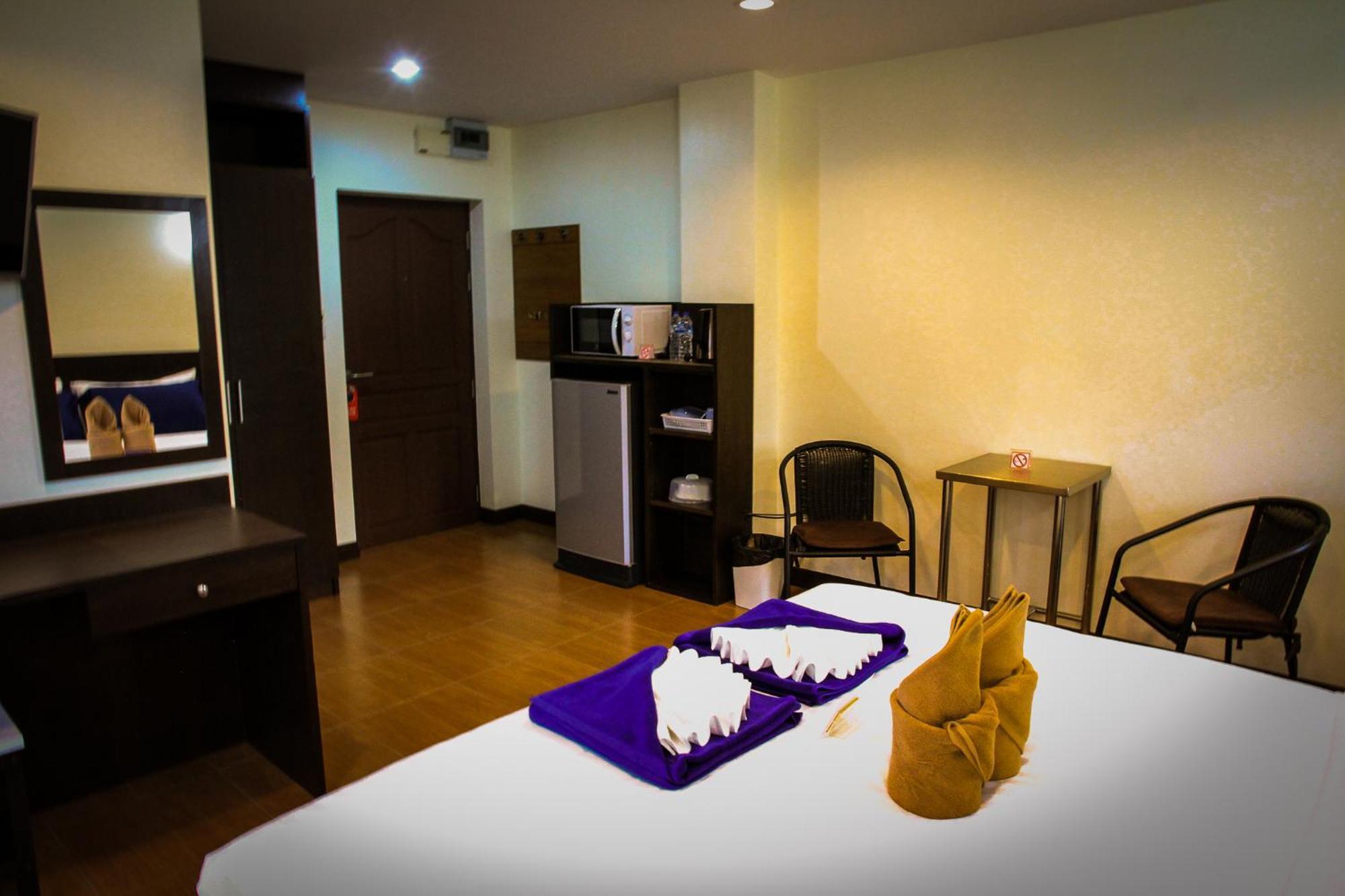 Sky Villa Hua Hin Guesthouse - Adults-Only HHQ Exterior foto